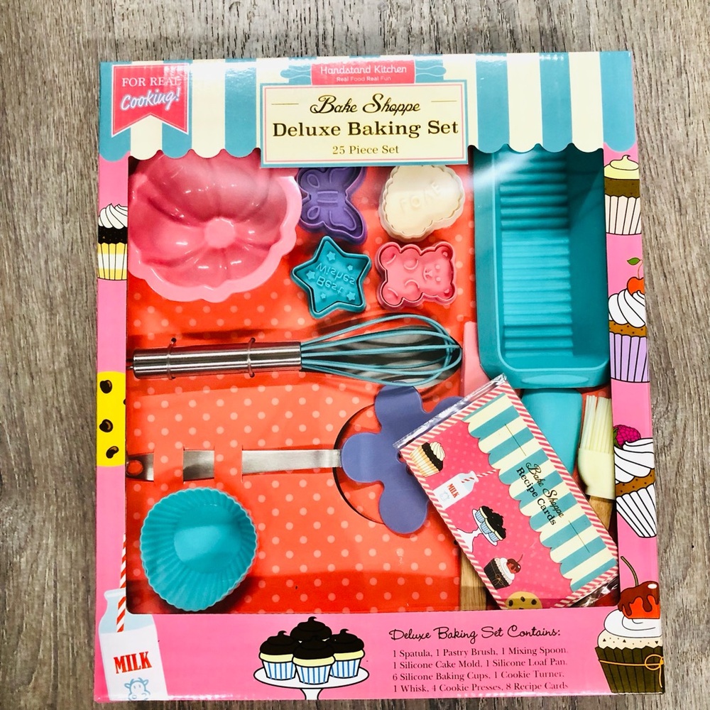 Deluxe Baking Set - Multicolor